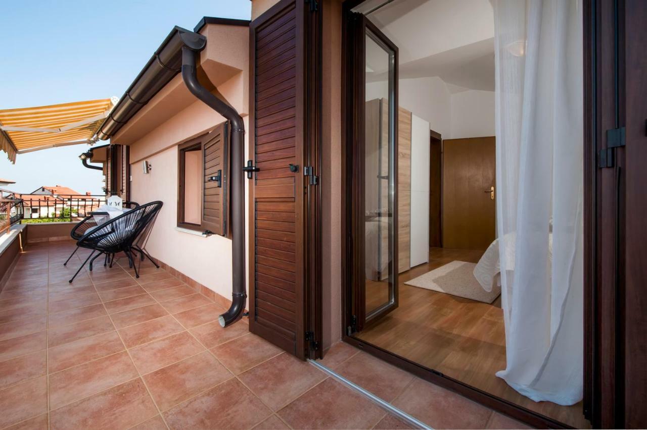 Apartment Len Rovinj Exterior photo