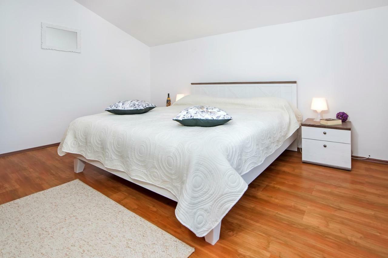 Apartment Len Rovinj Exterior photo